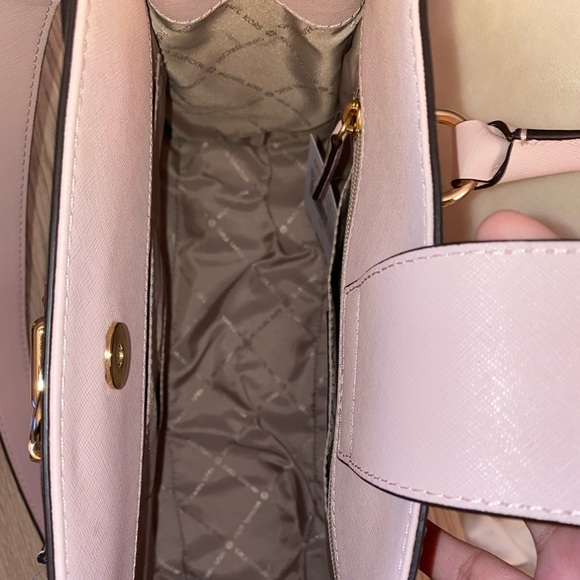 SOLD NWT Michael Kors Hamilton Saffiano Satchel - Picture 6 of 8